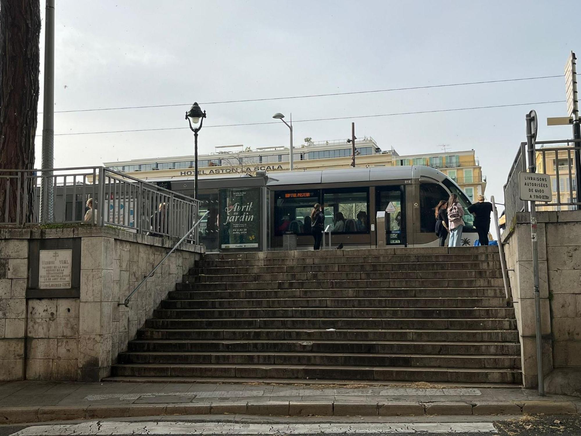 Studette En Plein Coeur Du Vieux Nice Exterior photo
